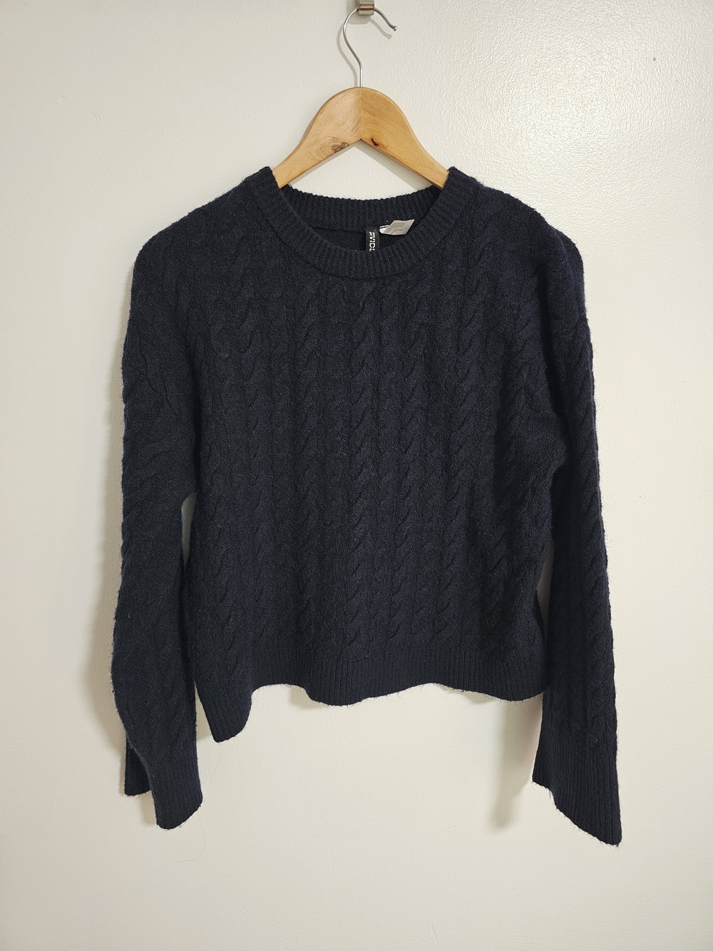 H&M Navy Cable Knit Sweater Size Small Wool Blend Preppy Boxy Fit